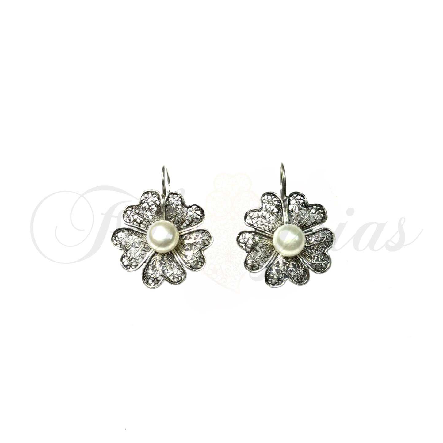 Brinco Flor de Cosmos