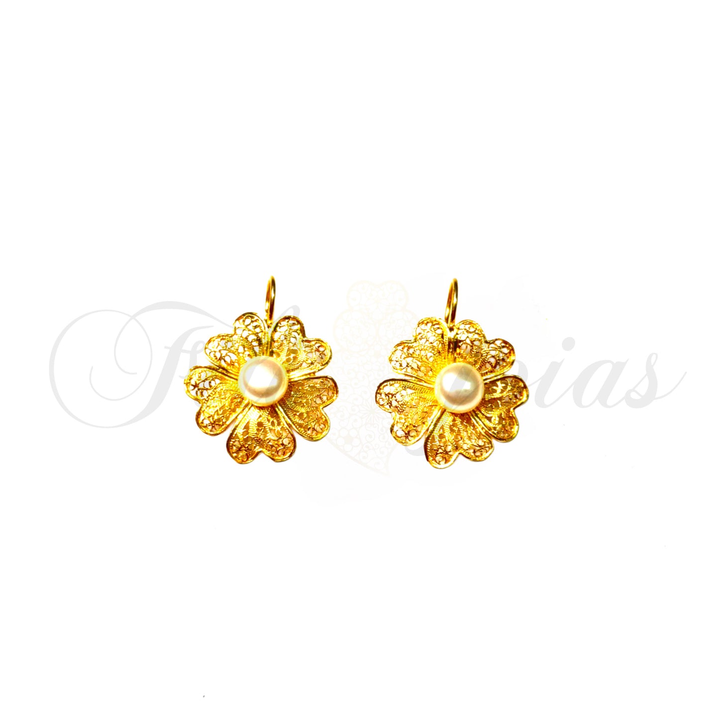 Brinco Flor de Cosmos